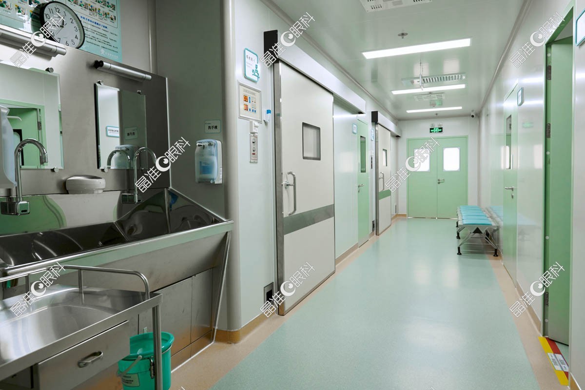 西安奕鸣眼科医院手术室