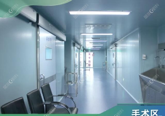 成都新视界眼科医院手术室