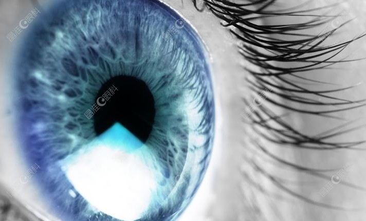 北京近视眼激光手术的价格是：15000元起；