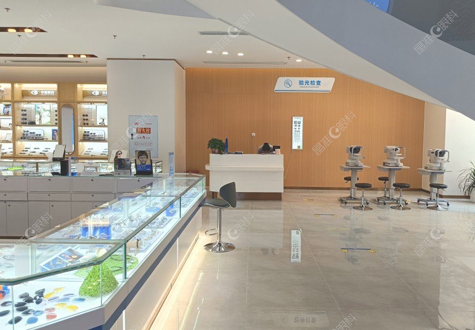 重庆华厦渝州眼科医院