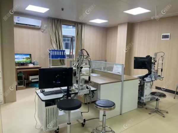东莞光明眼科医院术前检查室