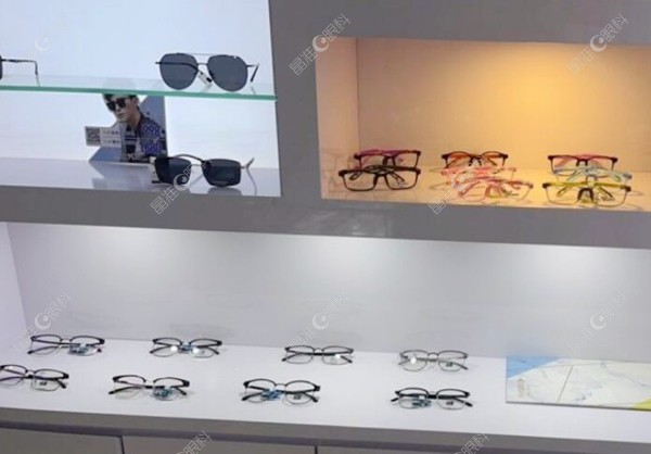 重庆百淼兴眼科配镜区 ji-zhun.com