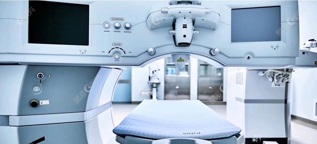 准备做全飞秒手术的专用手术室www.ji-zhun.com