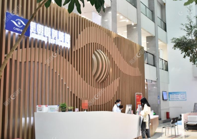 昆明眼科医院www.ji-zhun.com