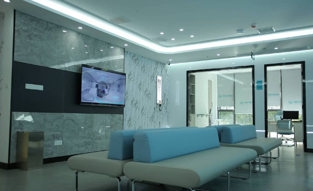 近视手术价格与性价比分析